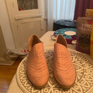 Bought online- size 42/10 Chinese product